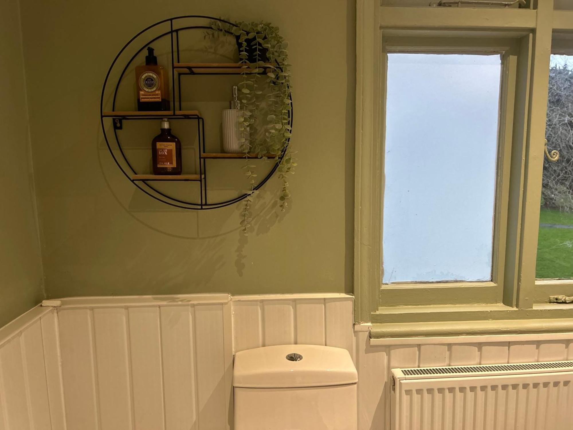 Park View Is A Beautiful Whole Entire House Close To Town Centre, Sleeps 8 In 4 Rooms, 2 Doubles And 4 Single Beds With 2 Shower Rooms, Available For Holidays, Insurance Stays, Trades People, Contractors, Pets Welcome Wisbech Buitenkant foto